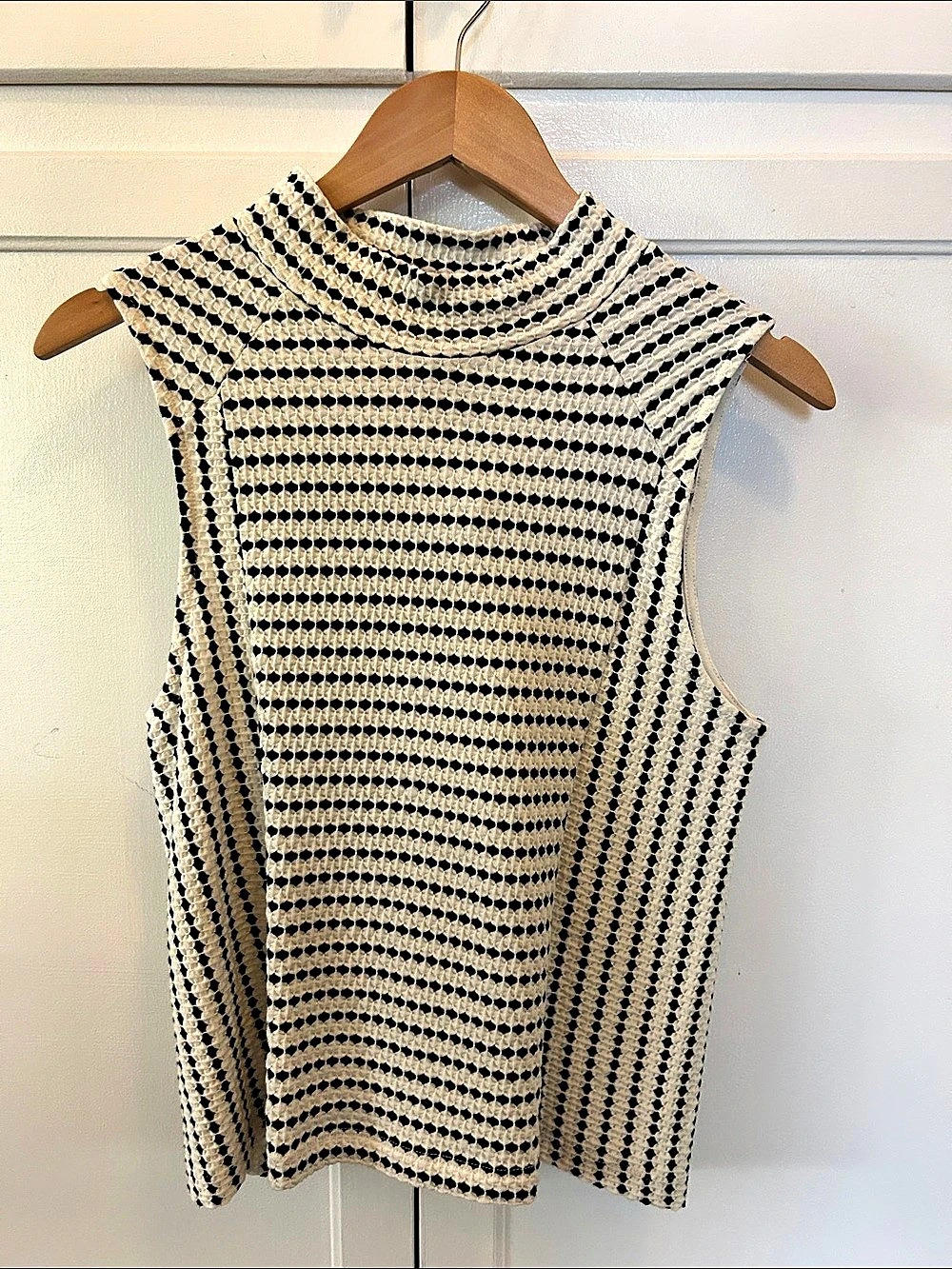 Maeve by Anthropologie sleeveless knit top Geometric Knit Tank Top in Black &